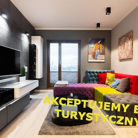 Elegant Business Accommodation With Parking - By Upstairs คราคูฟ ภายนอก รูปภาพ